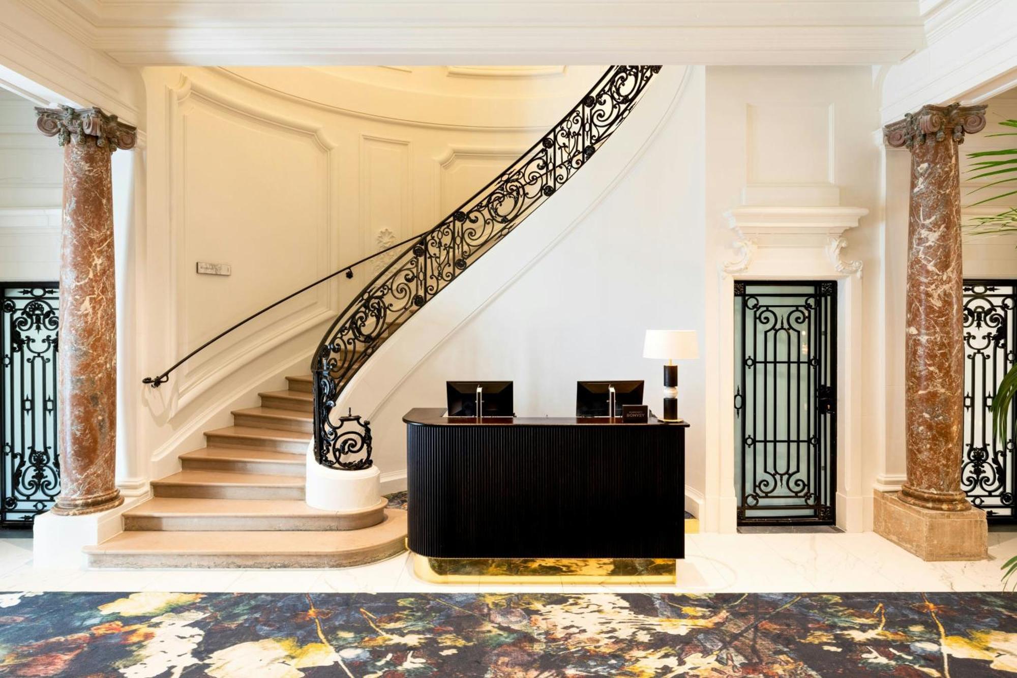 Hotel Sapphire House Antwerp, Autograph Collection Exterior foto The lobby of the hotel