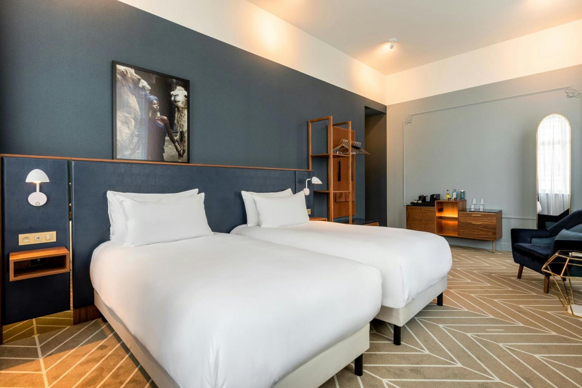 Hotel Sapphire House Antwerp, Autograph Collection Exterior foto A room at the hotel