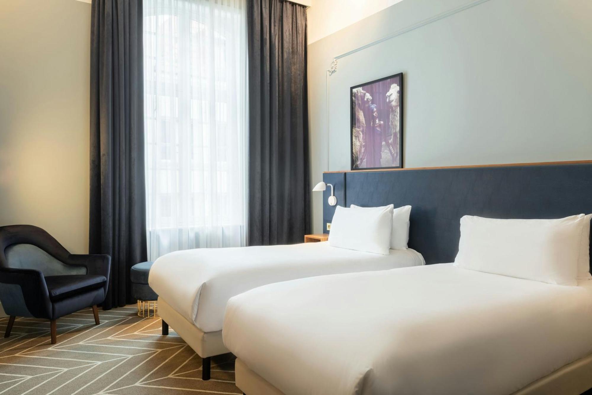 Hotel Sapphire House Antwerp, Autograph Collection Exterior foto A room at the hotel