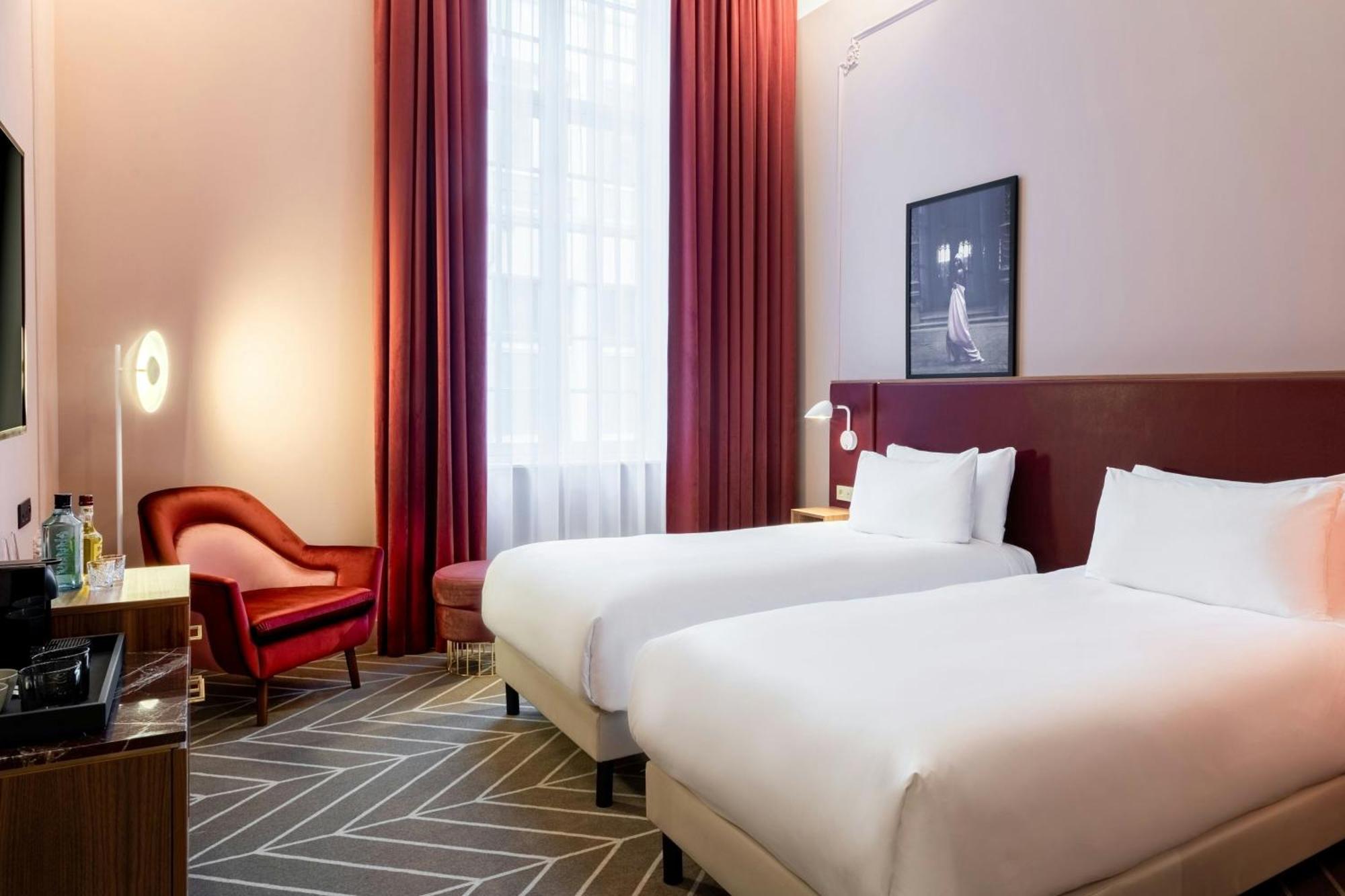 Hotel Sapphire House Antwerp, Autograph Collection Exterior foto A room at the hotel